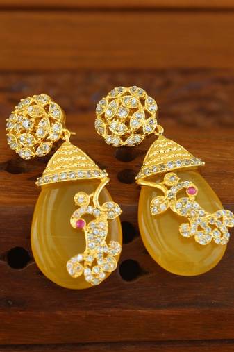 Gold platted cz earring