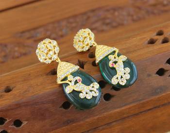 Gold platted cz earring 2