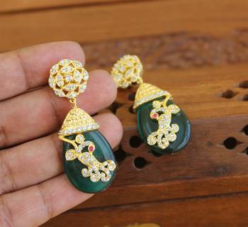 Gold platted cz earring 3