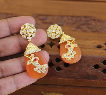 Gold platted cz earring 2