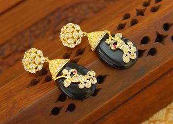 Gold platted cz earring 1