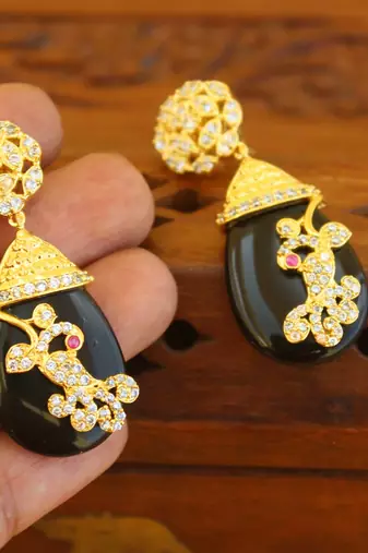 Gold platted cz earring