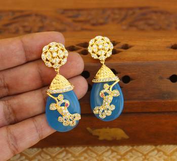 Gold platted cz earring 2