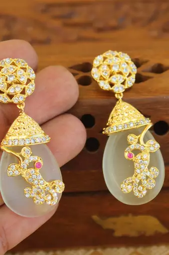Gold platted cz earring
