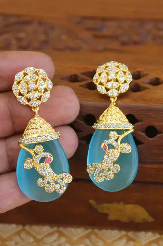 Gold platted cz earring
