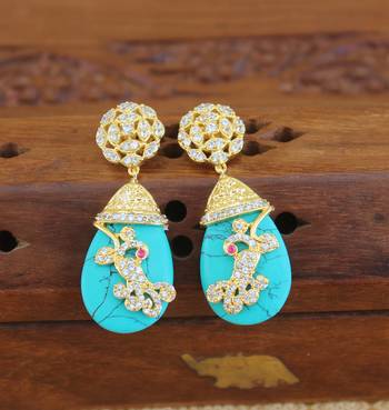 Gold platted cz earring 2
