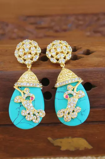 Gold platted cz earring