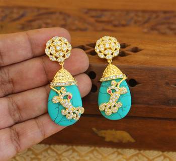 Gold platted cz earring 3