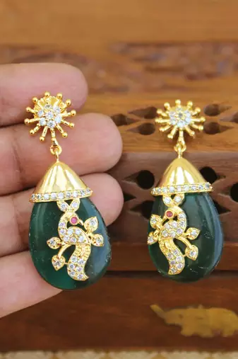 Gold platted cz earring