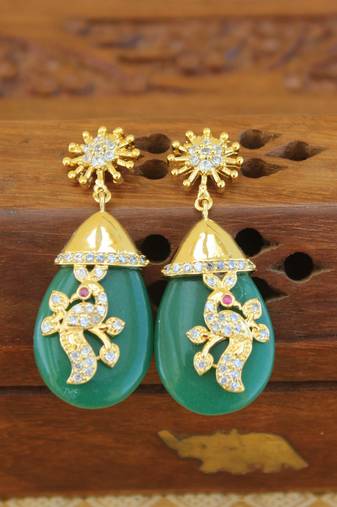 Gold platted cz earring