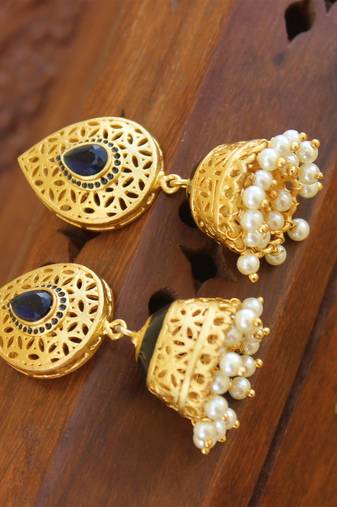 Matte finish earring