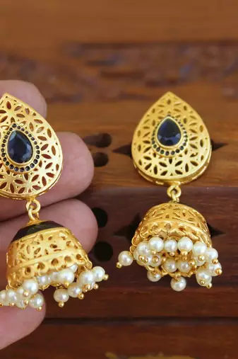 Matte finish earring