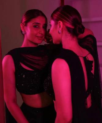 Black Bralette With Net Dupatta And Skirt 4