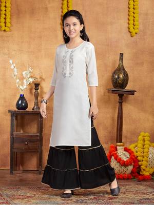 Aarika girls casual wear white colour embellished cotton kurti 3