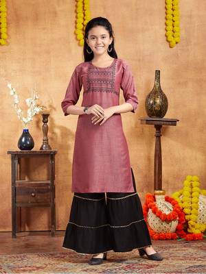 Aarika girls casual wear maroon colour tribal print cotton kurti 1