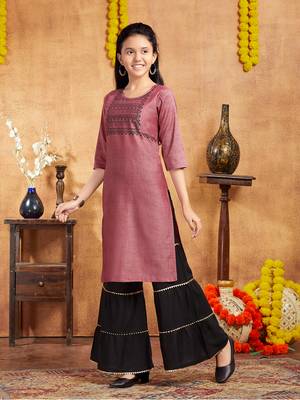 Aarika girls casual wear maroon colour tribal print cotton kurti 3