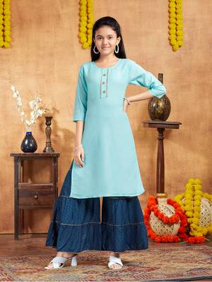 Aarika girls casual wear sea green colour solid lace work cotton kurti 1