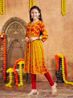 Aarika girls casual wear yellow colour tie dye print rayon kurti 3