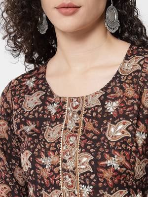Brown Ethnic Motif printed work With Embroidery Work Cotton Kurta With Pant Set 7