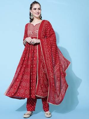 Gulmohar jaipur rayon calf length length printed semi-flared 3/4 sleeve round kurta bottom dupatta set 2