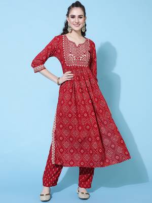 Gulmohar jaipur rayon calf length length printed semi-flared 3/4 sleeve round kurta bottom dupatta set 3