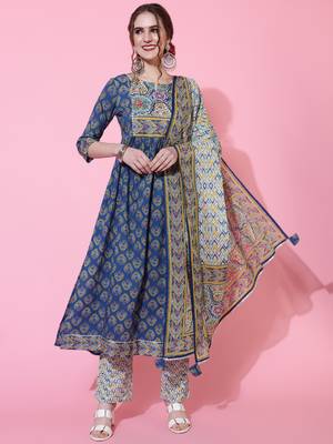 Gulmohar jaipur rayon calf length length printed semi-flared 3/4 sleeve round kurta bottom dupatta set 3