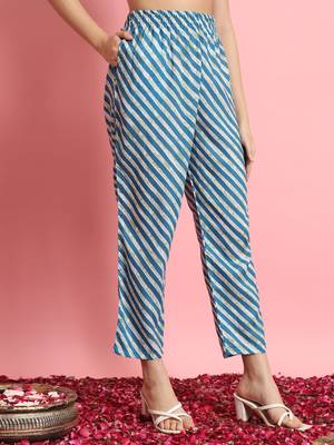 women viscose rayon a-line flared kurta with pant & dupatta set 4