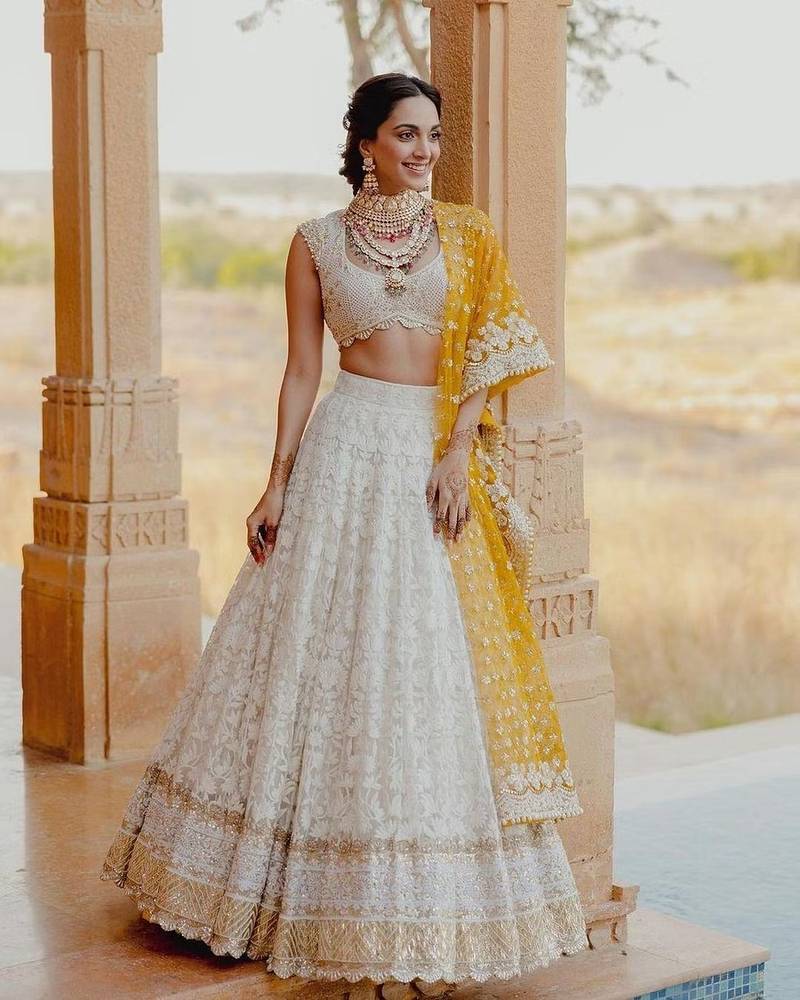 Trendmalls White Georgette Sequence Embroidered Work Wedding, Party Wear Semi-stitched Latest Lehenga Choli With Dupatta