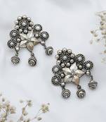 Flower design silver earrings