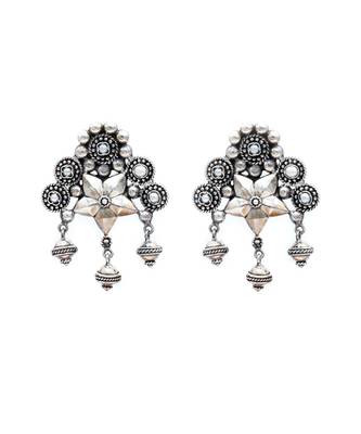 Flower design silver earrings 2