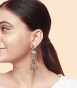 Charming silver hanging drop chain earrings