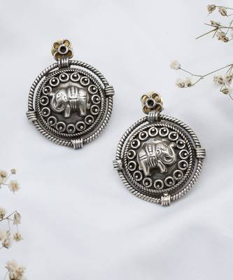 Antique elephant designed silver earrings 2