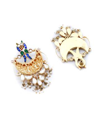 Gold plated crescent moon kundan earrings 4