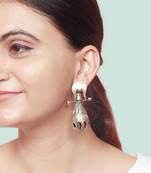 Antique designed handmade drop silver earrings