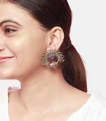 Silver earrings with antique design