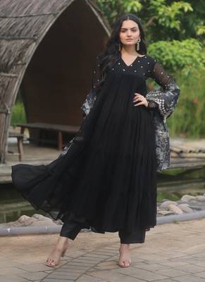 Black Faux Blooming With Butti Work Salwar Suit 3