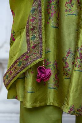 Henna Green Raw Silk Salwar Suit With Organza Dupatta 8