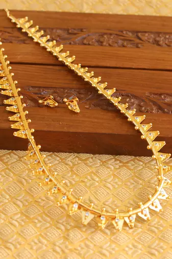 Kerala style gold platted thali koottam long necklace set