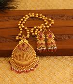 Geru polish necklace set