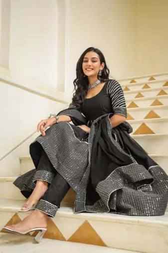 Dune black cotton silk embroidery anarkali suit set of 3