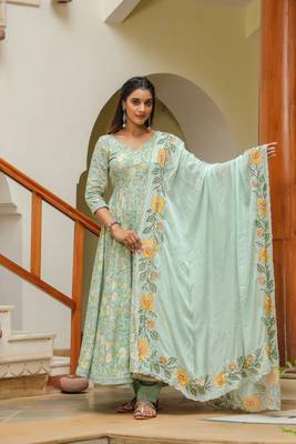 Edgewater green cotton anarkali suit set of 3 1