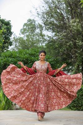Mexican red cotton anarkali suit set of 3 3