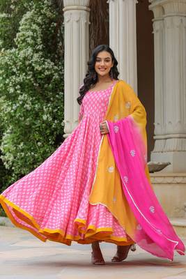 Tickle pink cotton anarkali suit set of 3 1