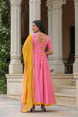 Tickle pink cotton anarkali suit set of 3 2