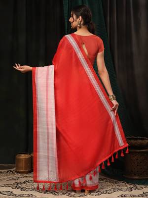Silk Land  Red  Digital Printed Cotton Blend Saree  5