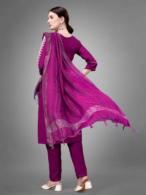 Women embroidered cotton blend purple kurta pant dupatta set 2
