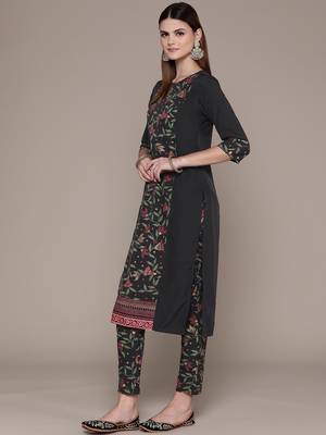 Ziyaa women's black crepe kurta, pant and dupatta set 4