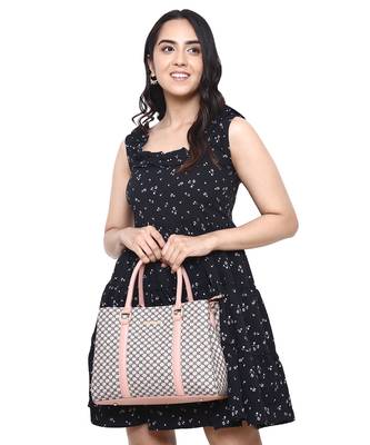 Women Pink Texture Handbag  4