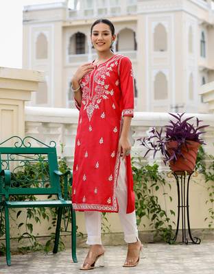 Red chikhankari embroidered kurta pant set (set of 2) 4