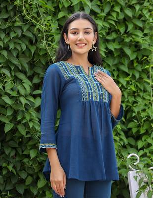 Navy blue embroidered cotton top 3
